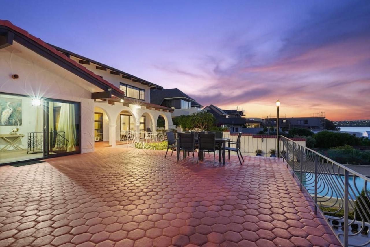Magnificent Beachfront Mansion - Pool - Fireplace Auckland Zewnętrze zdjęcie