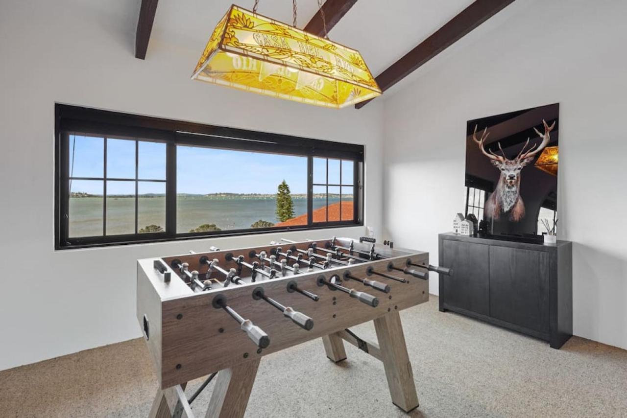 Magnificent Beachfront Mansion - Pool - Fireplace Auckland Zewnętrze zdjęcie