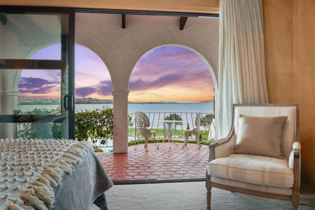 Magnificent Beachfront Mansion - Pool - Fireplace Auckland Zewnętrze zdjęcie