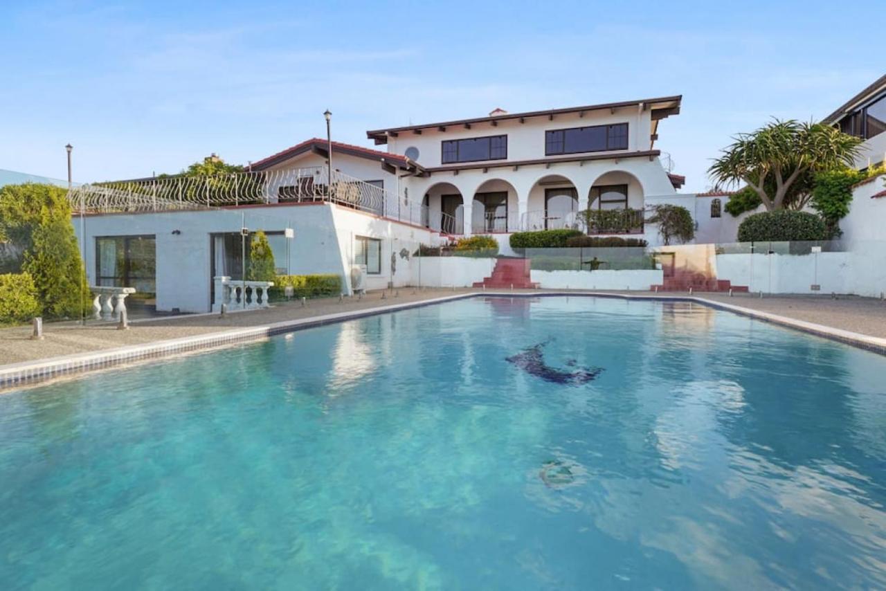 Magnificent Beachfront Mansion - Pool - Fireplace Auckland Zewnętrze zdjęcie