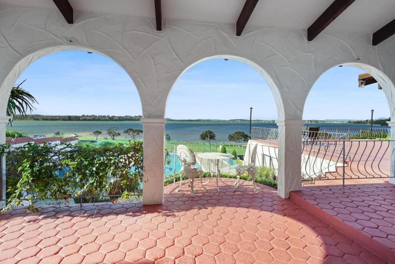 Magnificent Beachfront Mansion - Pool - Fireplace Auckland Zewnętrze zdjęcie