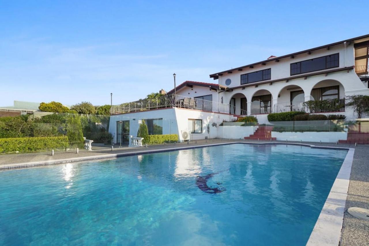 Magnificent Beachfront Mansion - Pool - Fireplace Auckland Zewnętrze zdjęcie
